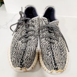 adidas Yeezy Boost 350 Black and White Inspired Sneakers Size 10